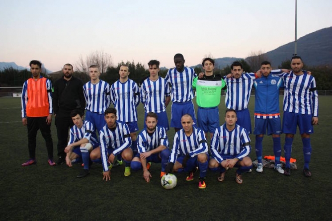 Excellence- Un entraîneur « rend les clés » avant le dernier match